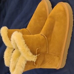 Style & Co./ Macy's Faux fur lined ankle boots